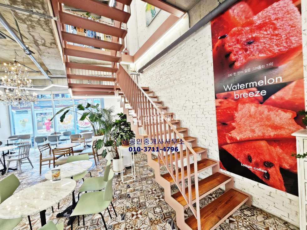 서울 강남구 논현동 강남 논현역 초역세권 대형 카페 l 음식점 가능 월세 매물번호 10073 사진 9