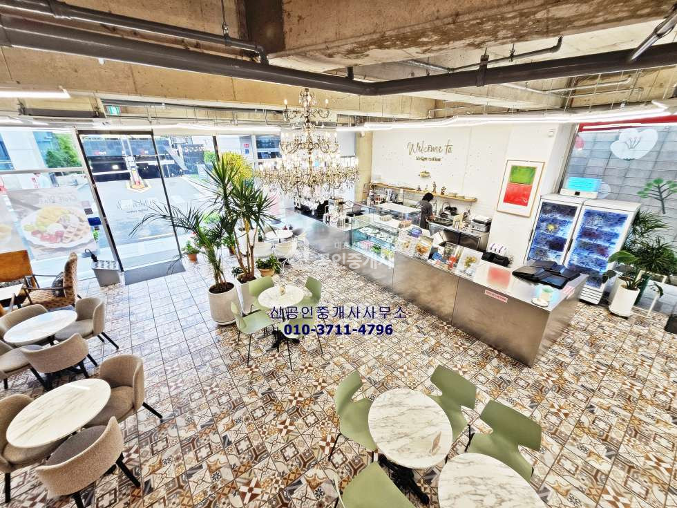 서울 강남구 논현동 강남 논현역 초역세권 대형 카페 l 음식점 가능 월세 매물번호 10073 사진 16