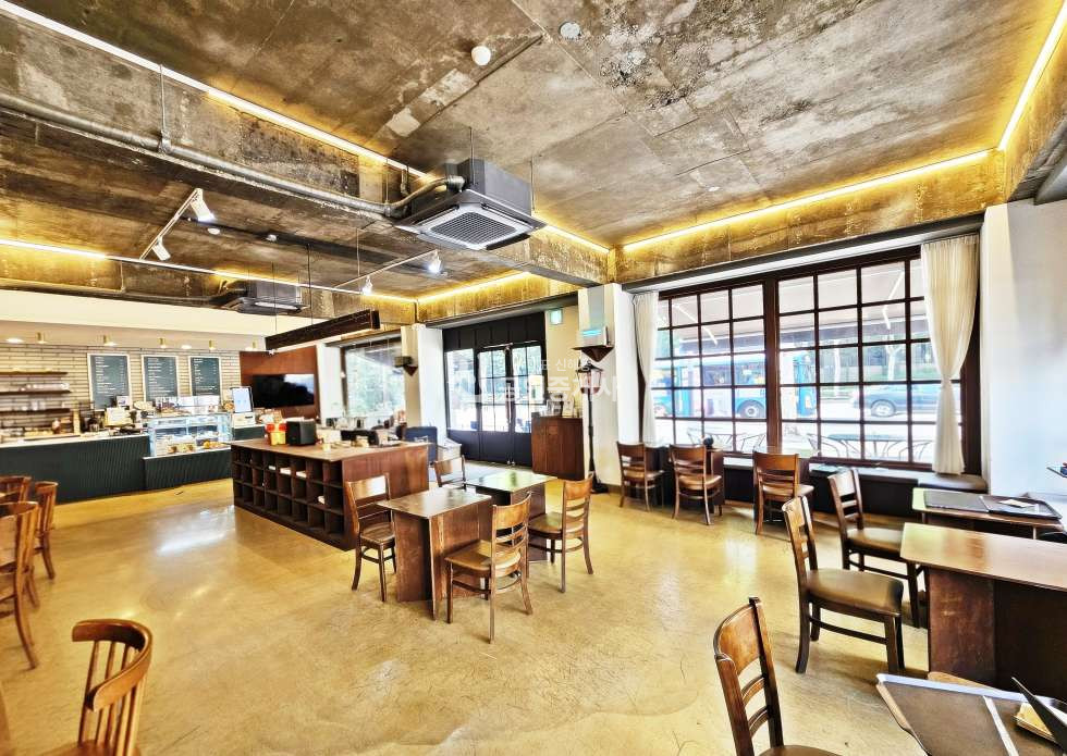 서울 강남구 대치동 강남 대치동 카페 임대 : 은마아파트 대로변 실 80평대 월세 매물번호 11092 사진 6