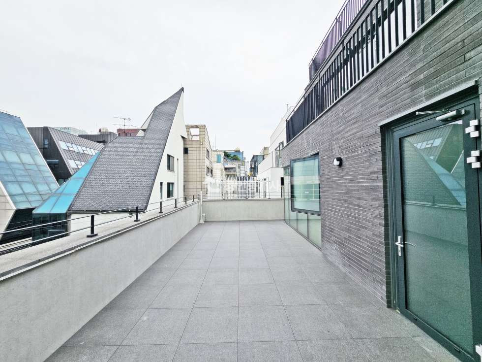 서울 강남구 신사동 신사근생동 강남 압구정역 신축 사옥 통임대 : 실측 100평 엔터사옥 기업사옥 추천 월세 매물번호 11098 사진 8