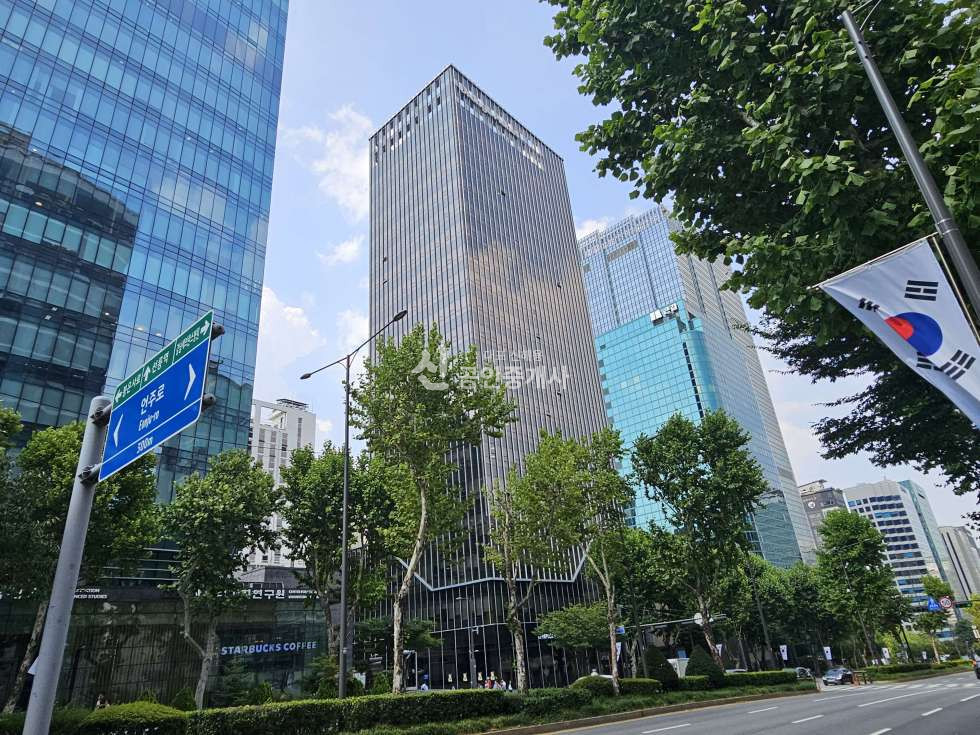 서울 강남구 역삼동 강남 테헤란로 대형 오피스빌딩 : 오랜지플래닛 250평~300평 사무실 월세 매물번호 11110 사진 1